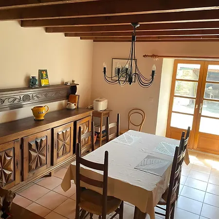 Chaleureuse Maison De Montagne Hébergement de vacances Garin