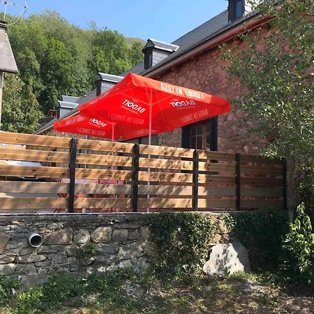 Chaleureuse Maison De Montagne Hébergement de vacances Garin