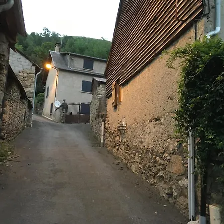 Ferienhaus Chaleureuse Maison De Montagne Garin